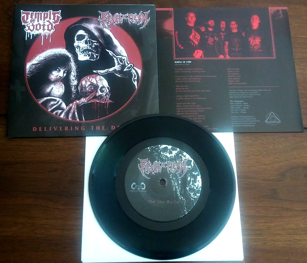 Temple of Void/Revel in Flesh split 7" (black vinyl) - Click Image to Close